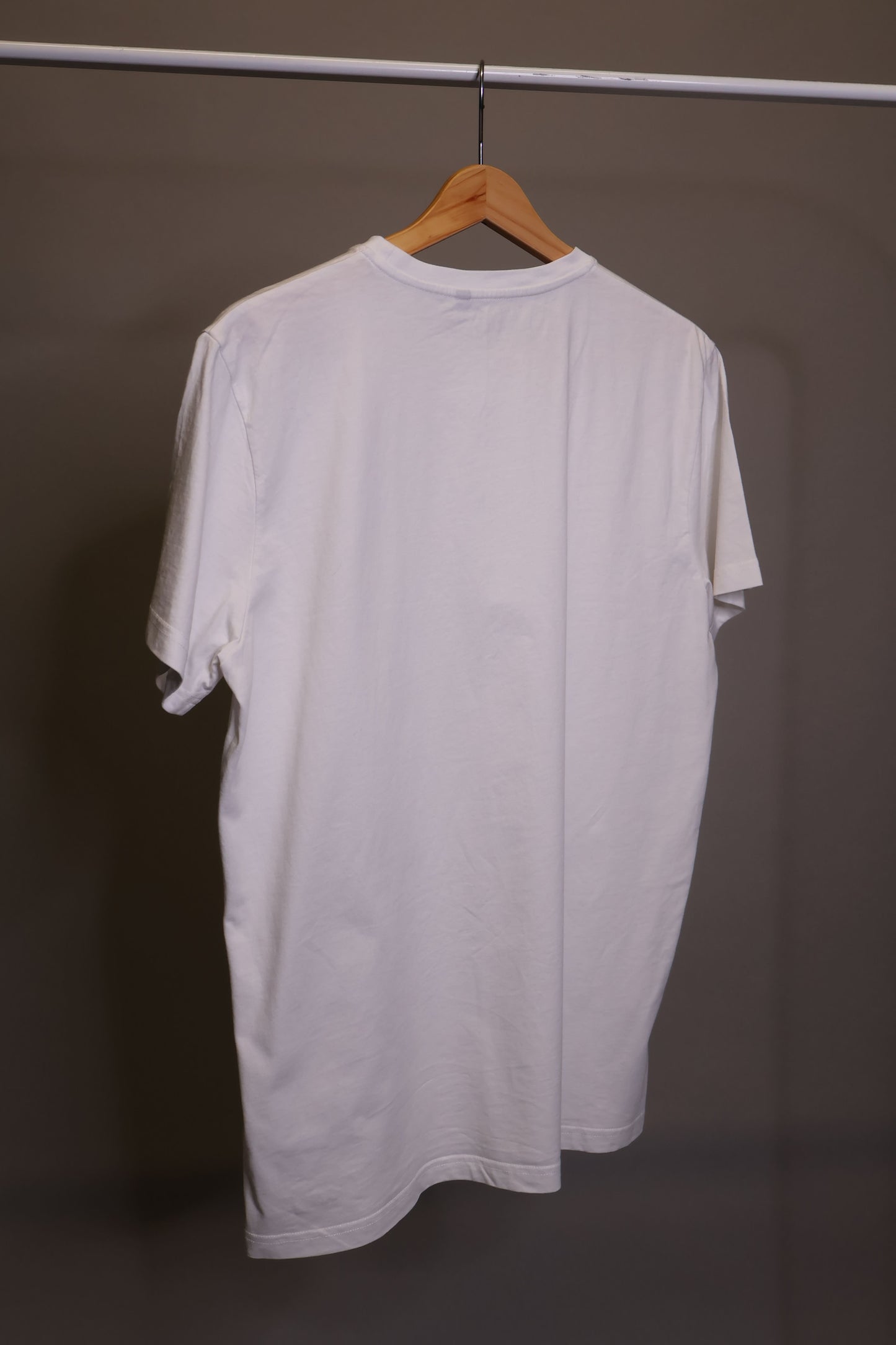 PRE-LOVED Premium Blank T-Shirt STANDARD, S