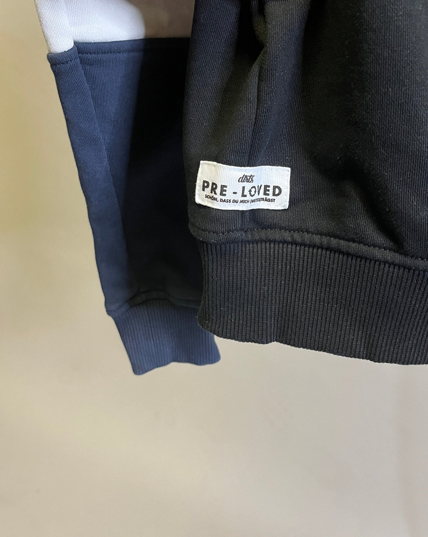 PRE-LOVED x KIDS Signature Sweater, 98-104