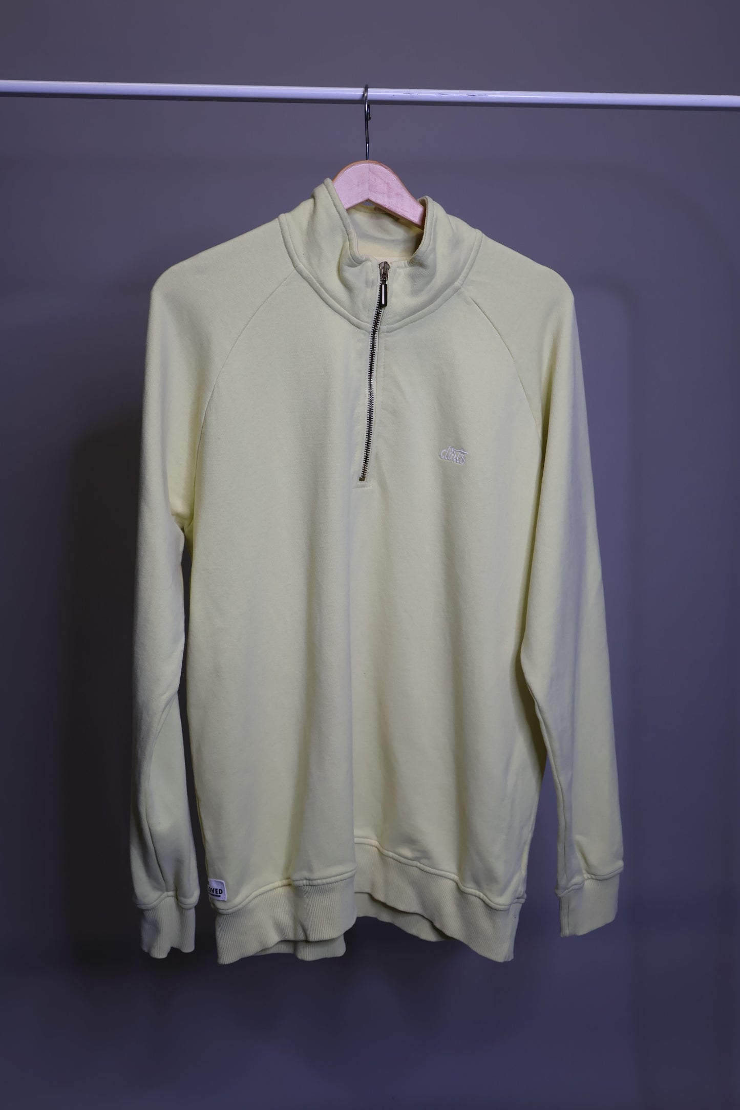 PRE-LOVED Quarter Zip Raglan, M