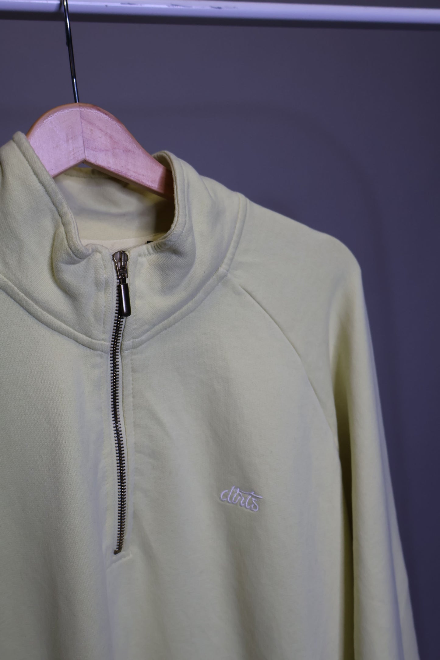PRE-LOVED Quarter Zip Raglan, M