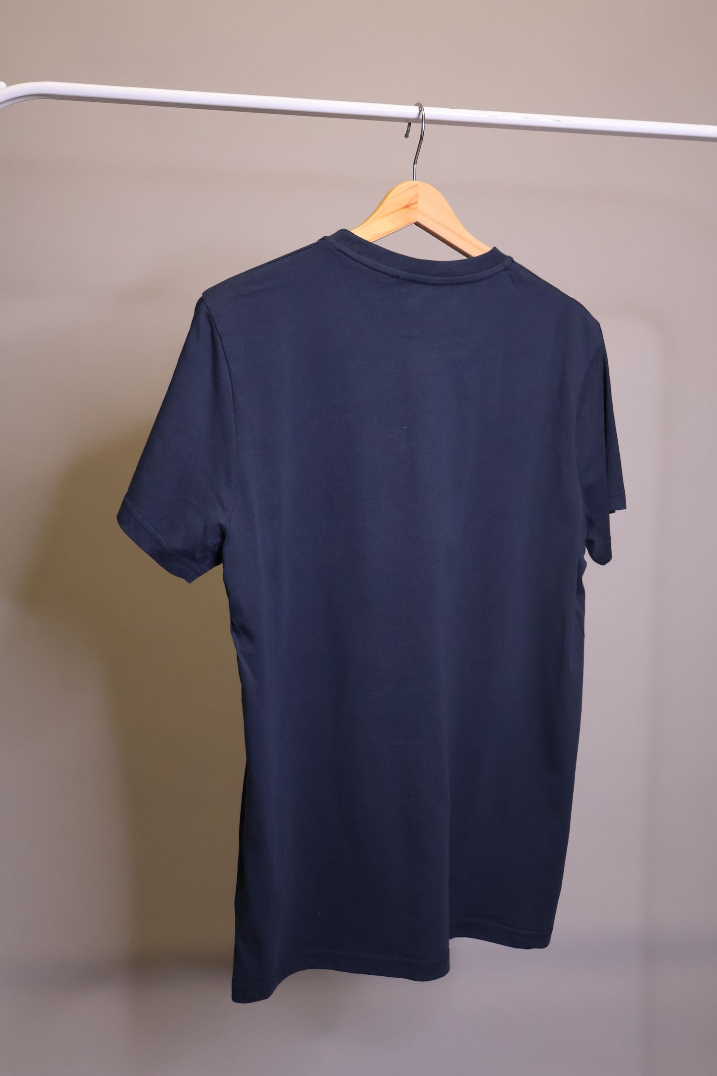 PRE-LOVED Premium Blank T-Shirt STANDARD, S
