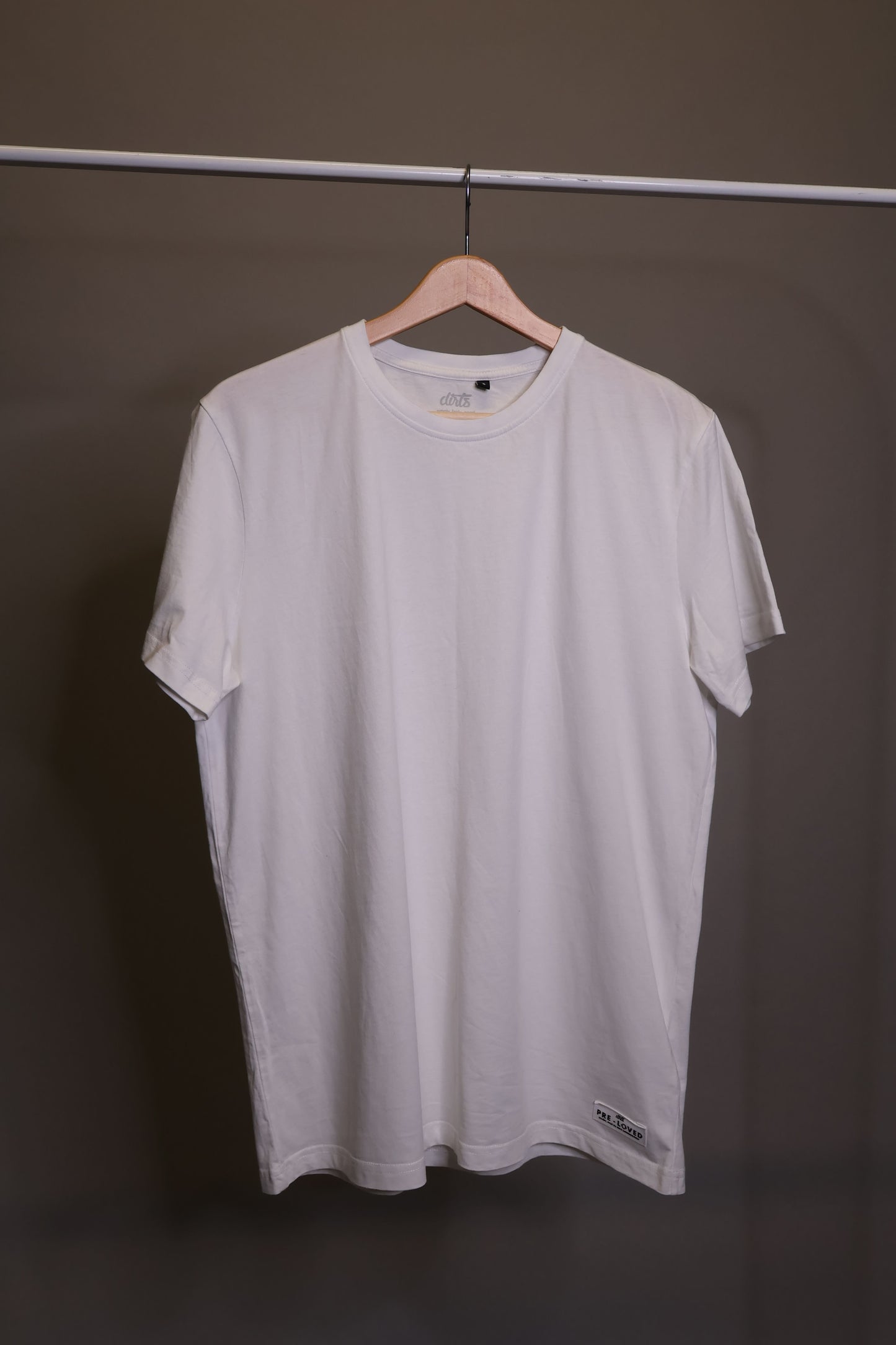 PRE-LOVED Premium Blank T-Shirt STANDARD, S
