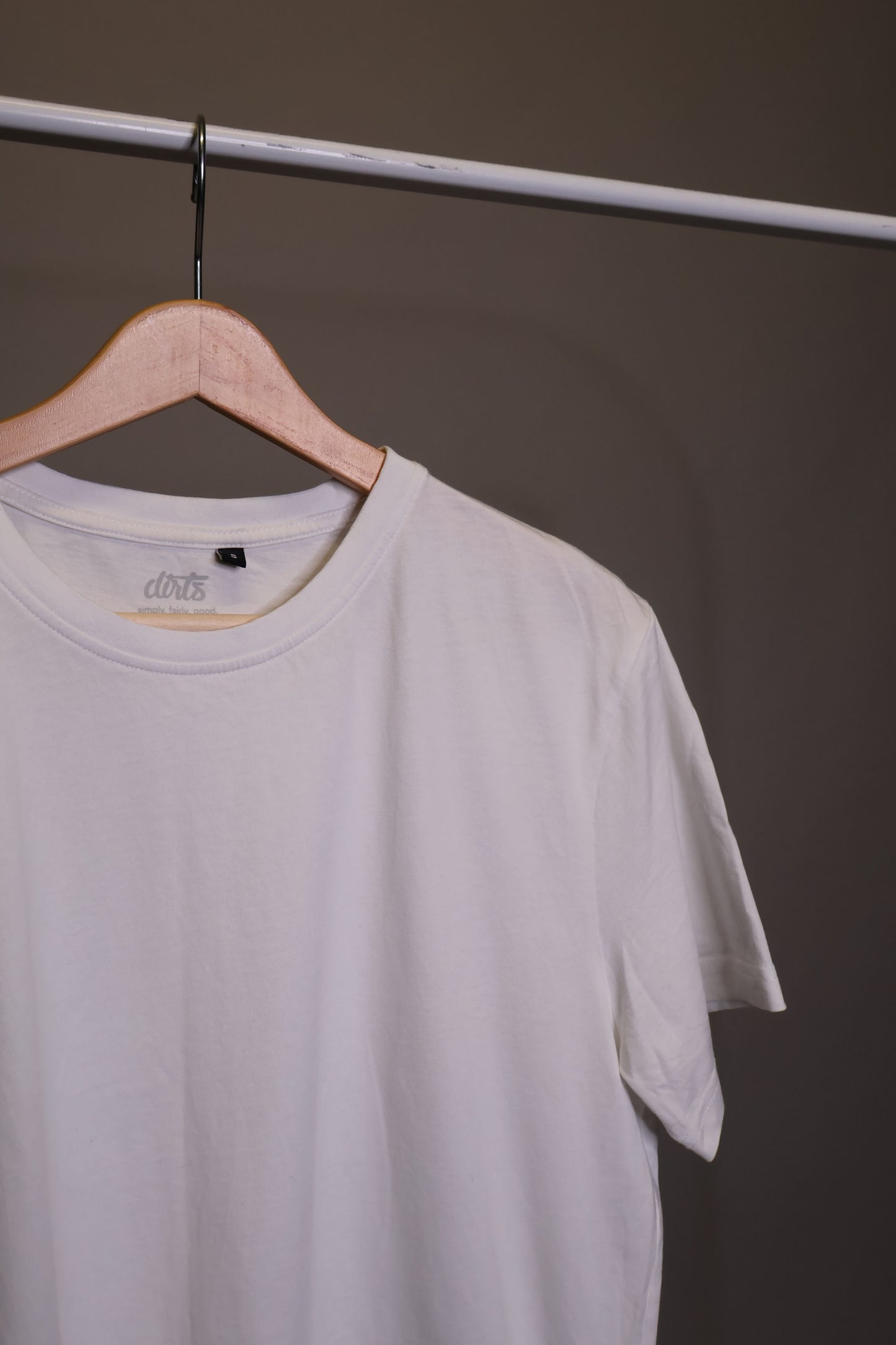 PRE-LOVED Premium Blank T-Shirt STANDARD, S