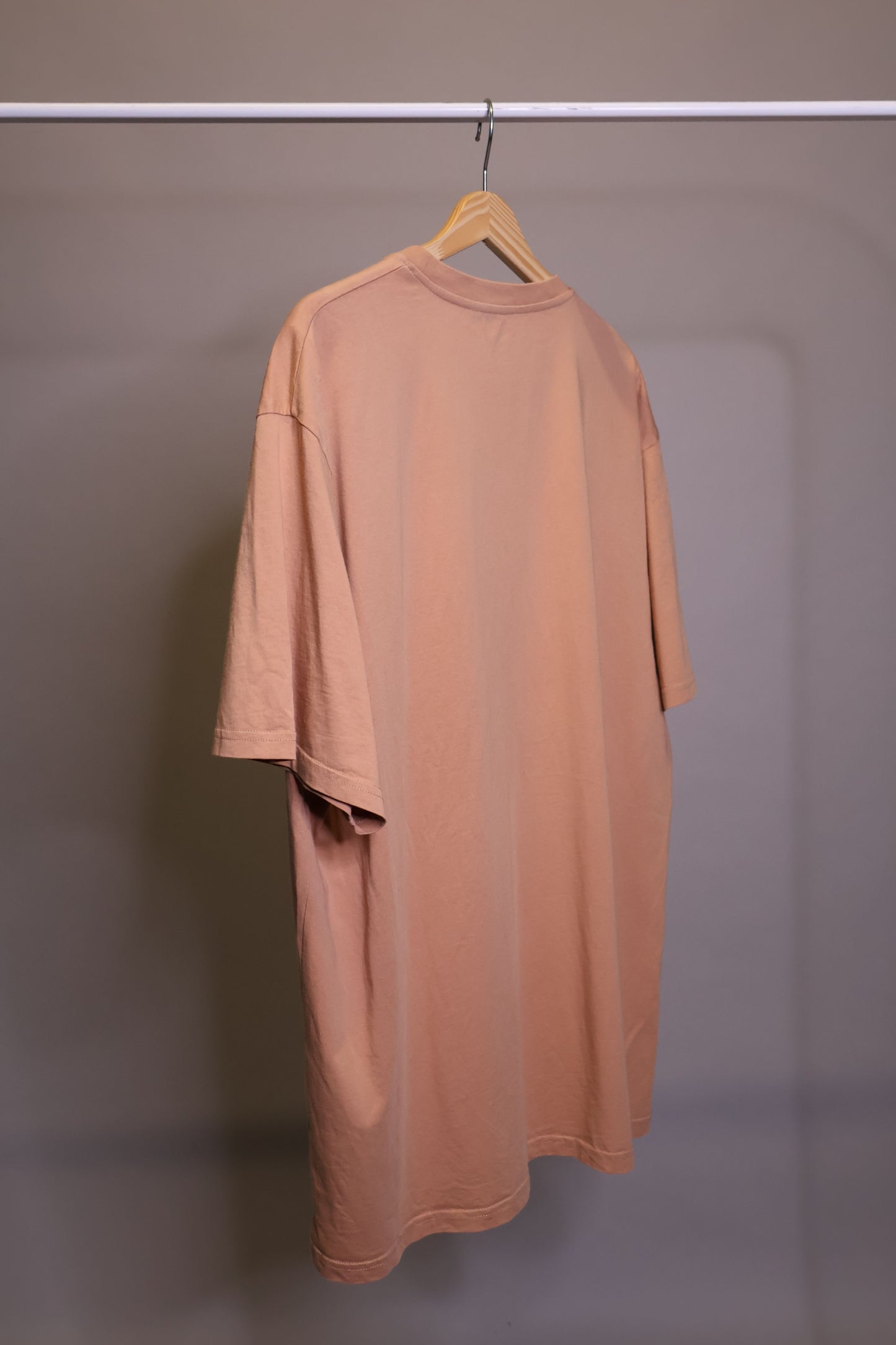 PRE-LOVED Premium Blank T-Shirt OVERSIZED, XL