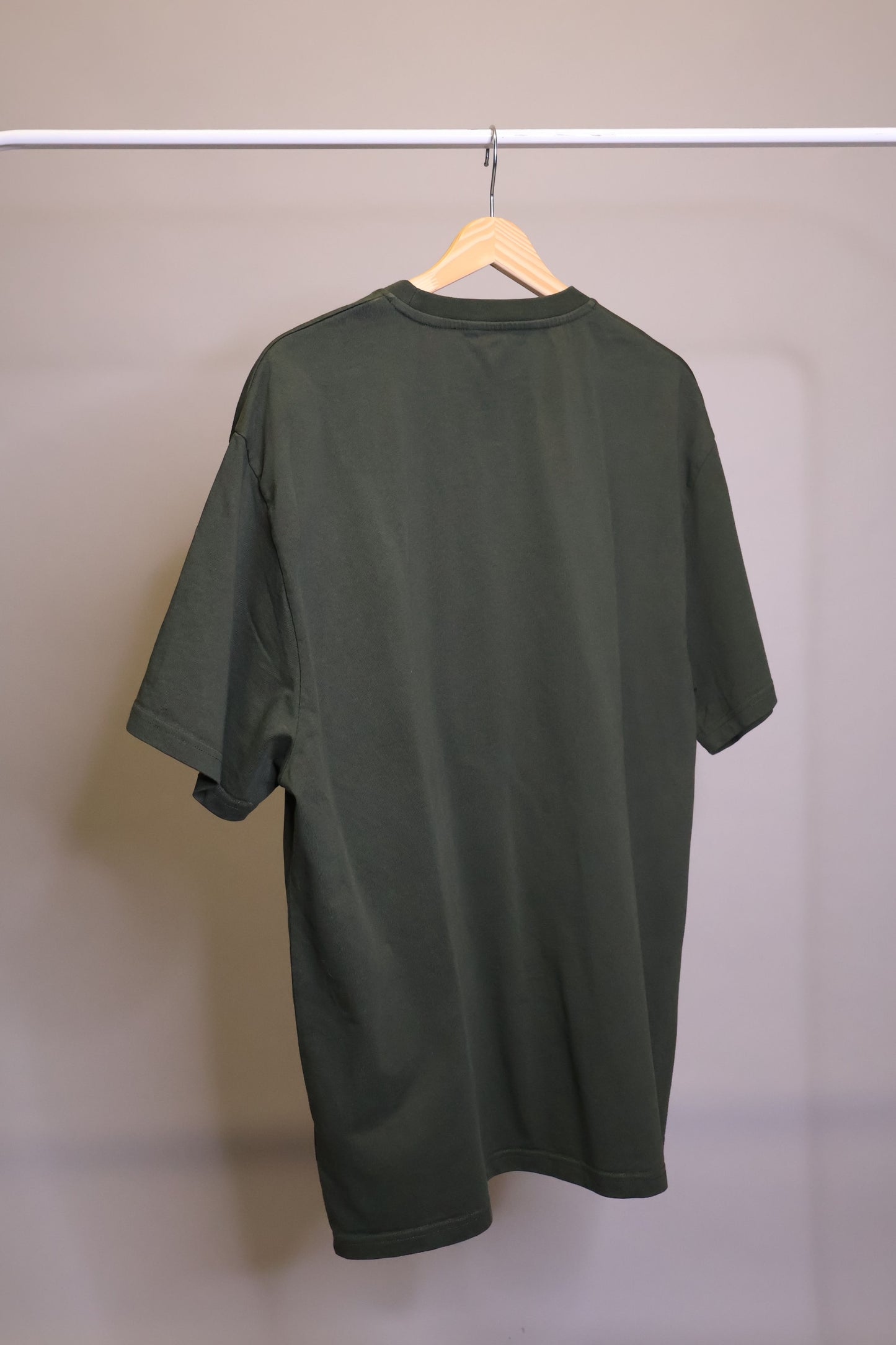 PRE-LOVED Heavy Cotton T-Shirt OVERSIZED, L