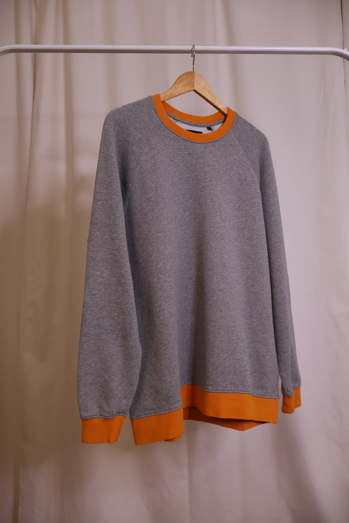 PRE-LOVED Color Block Raglan, XL