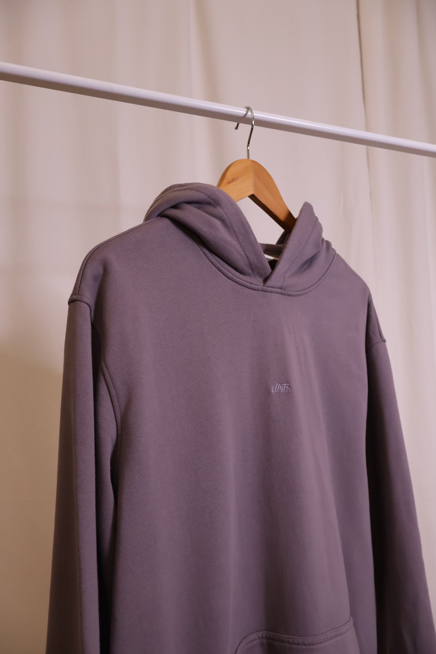PRE-LOVED Classic Hoodie, M