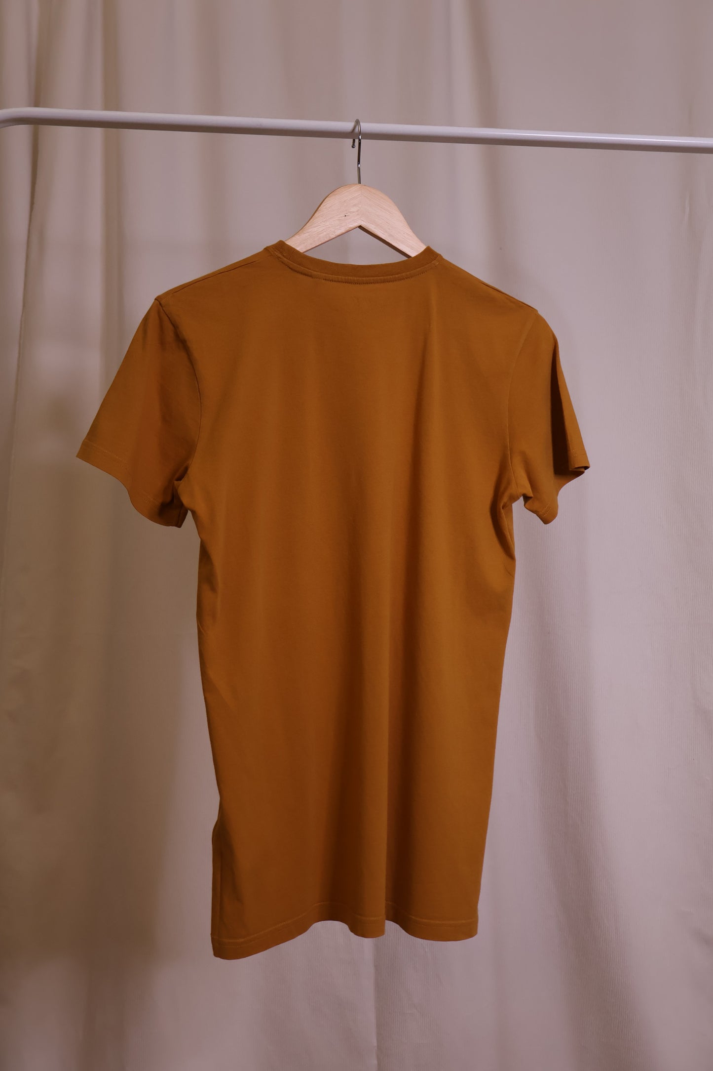 PRE-LOVED Premium Blank T-Shirt STANDARD, XS