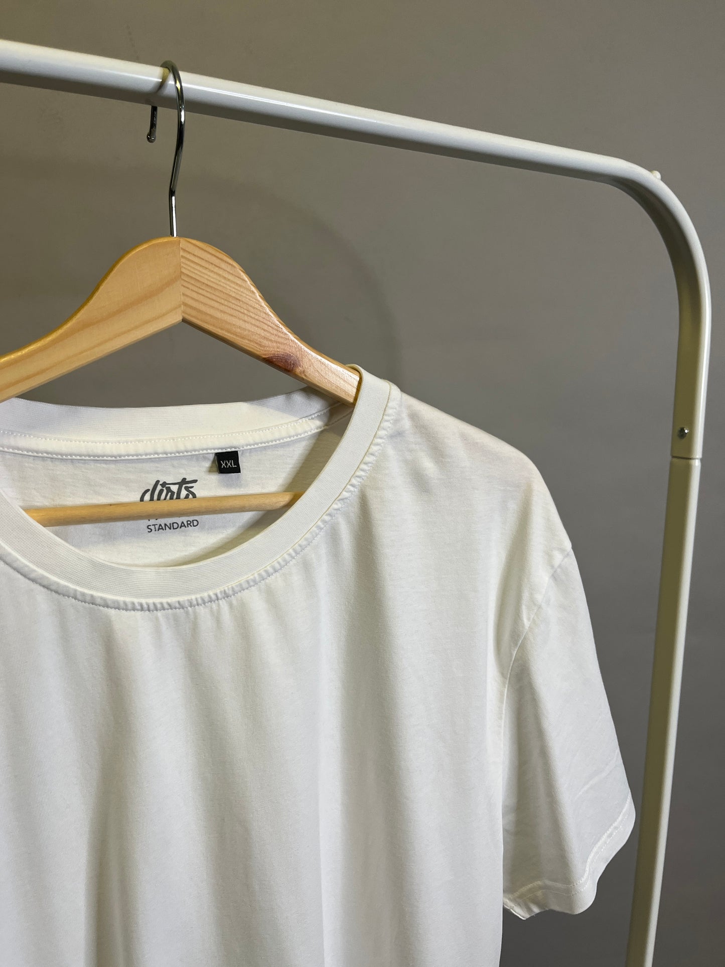 PRE-LOVED Premium Blank T-Shirt STANDARD, XXL