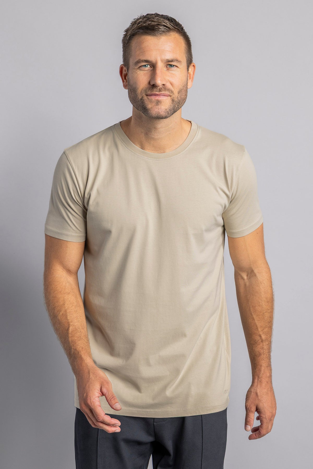 Premium Blank T-Shirt SLIM
