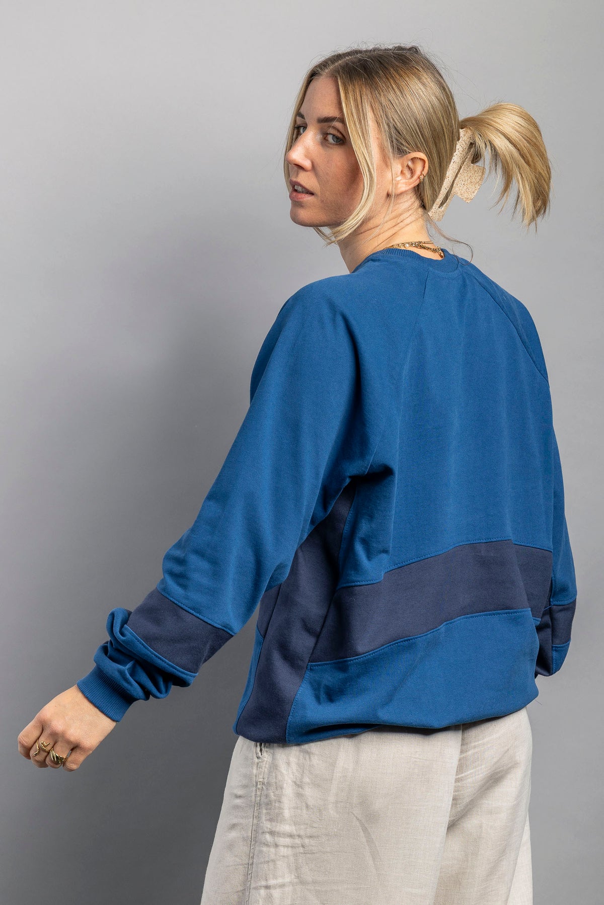 UPCYCLING Wavy Raglan Atlanticblue