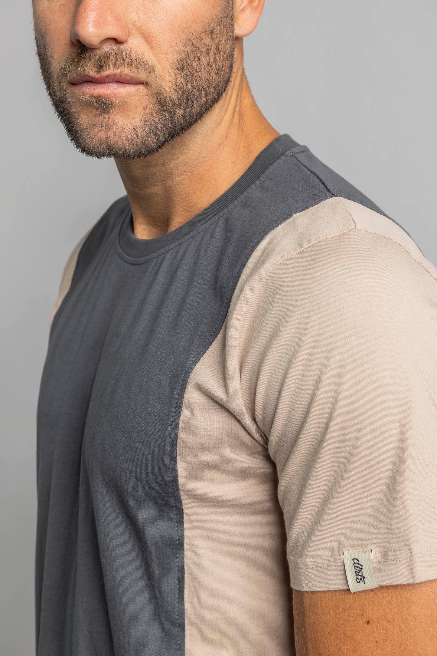 UPCYCLING Colorblock T-Shirt Charcoal