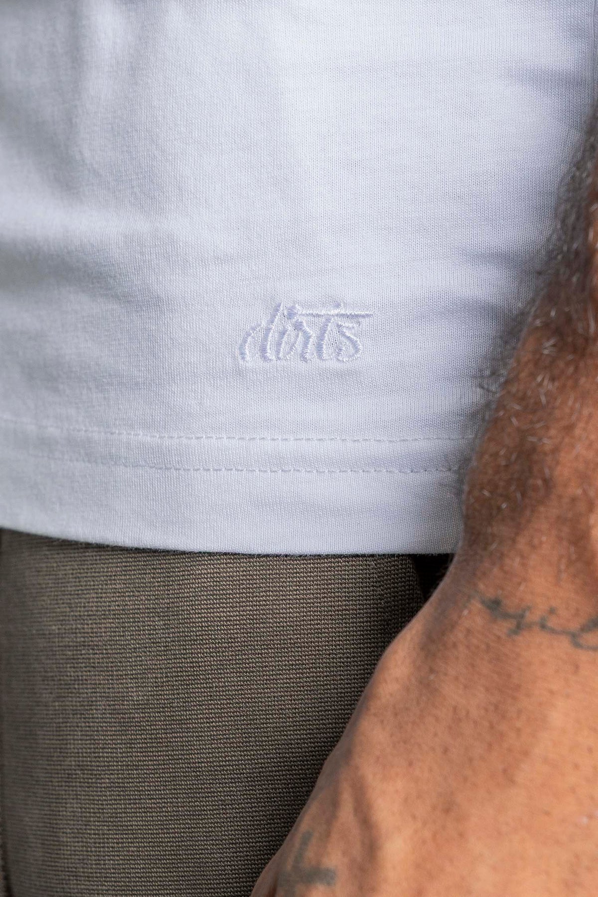 Premium Blank V-Neck SLIM