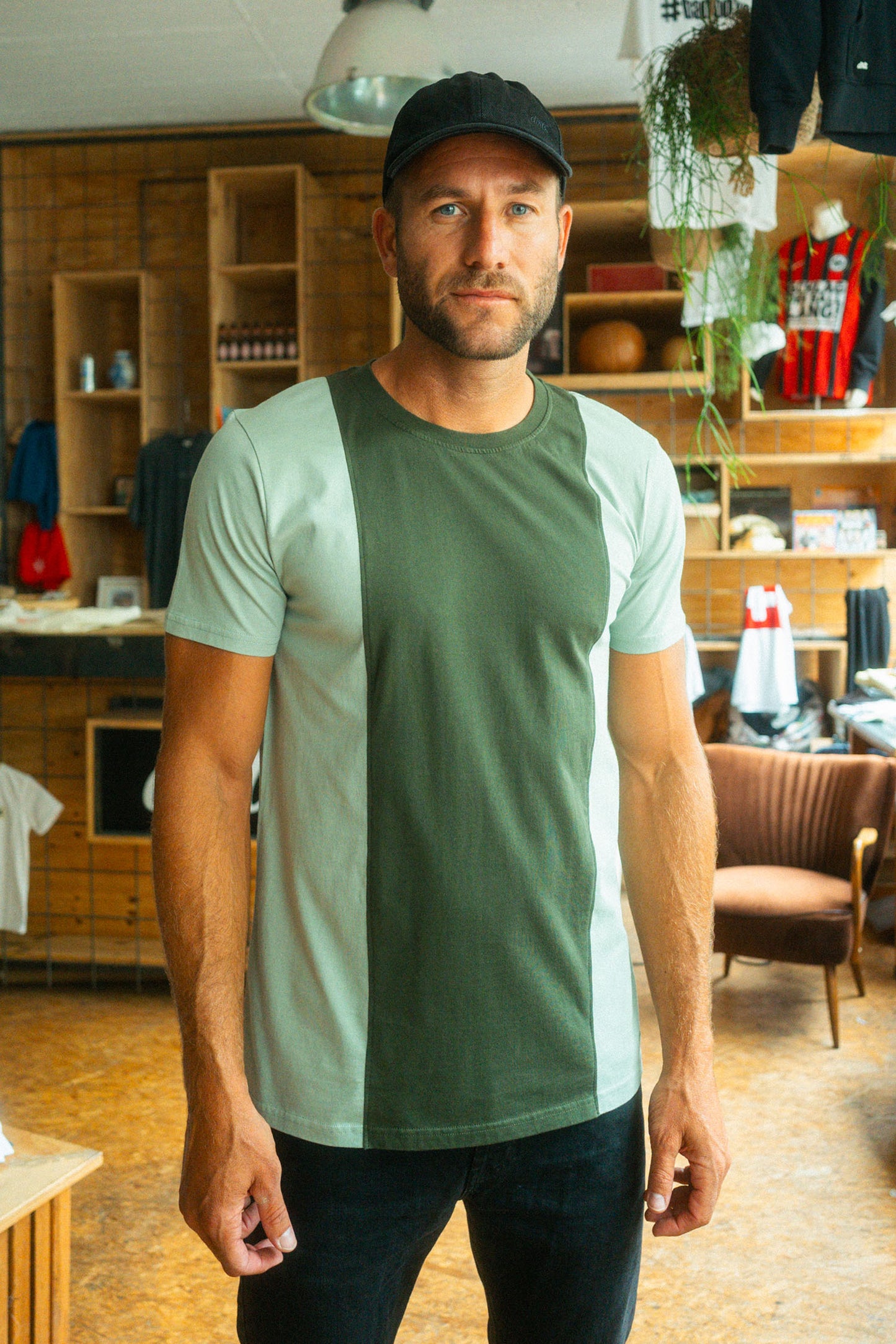 UPCYCLING Two-Tone T-Shirt