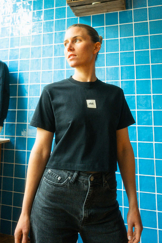UPCYCLING Cropped Logo Patch T-Shirt Black