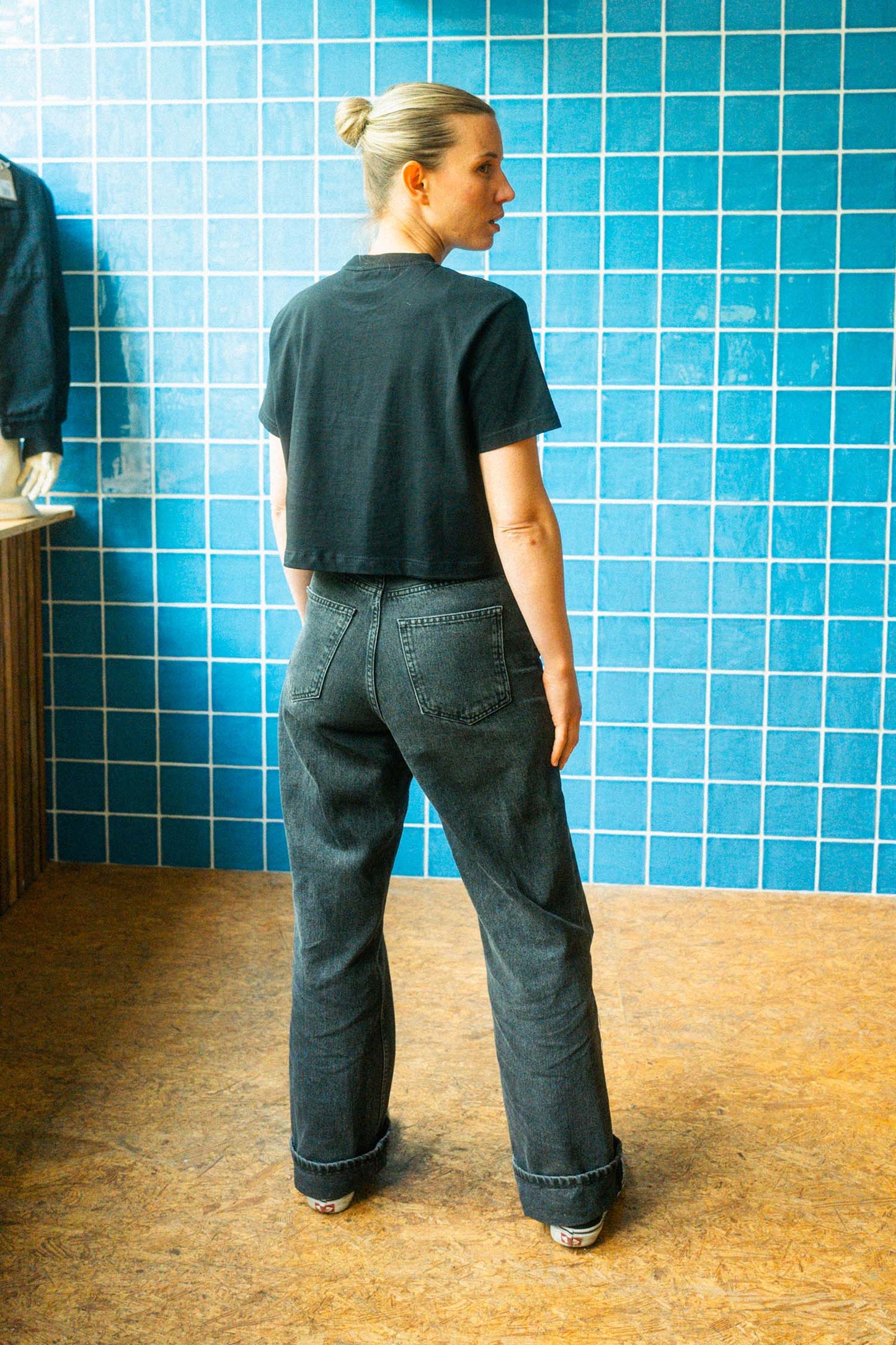 UPCYCLING Cropped Logo Patch T-Shirt Black
