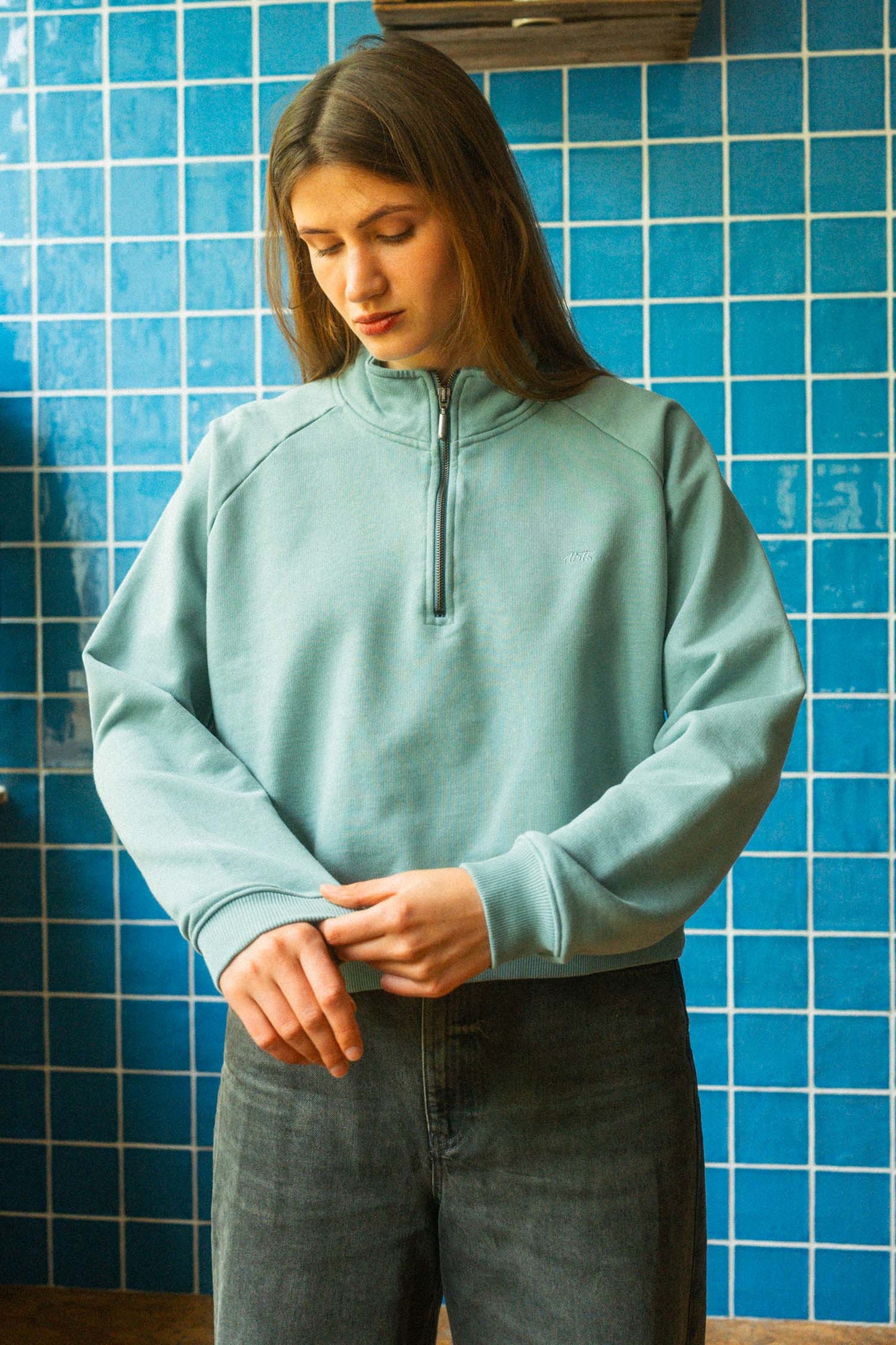 UPCYCLING Cropped Quarter Zip Raglan
