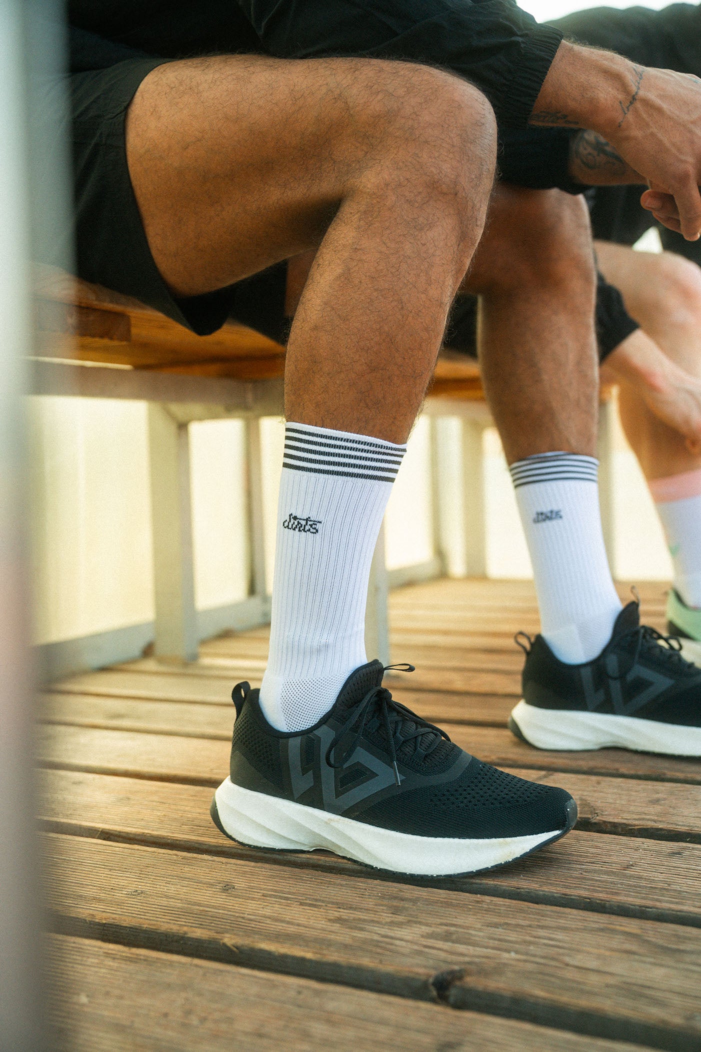 Ensemble athlétique classique T-shirt bleu marine + chaussettes